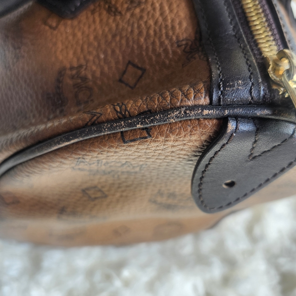 MCM Brown Visetos Tote with Gold Accents - Picture 6 of 16